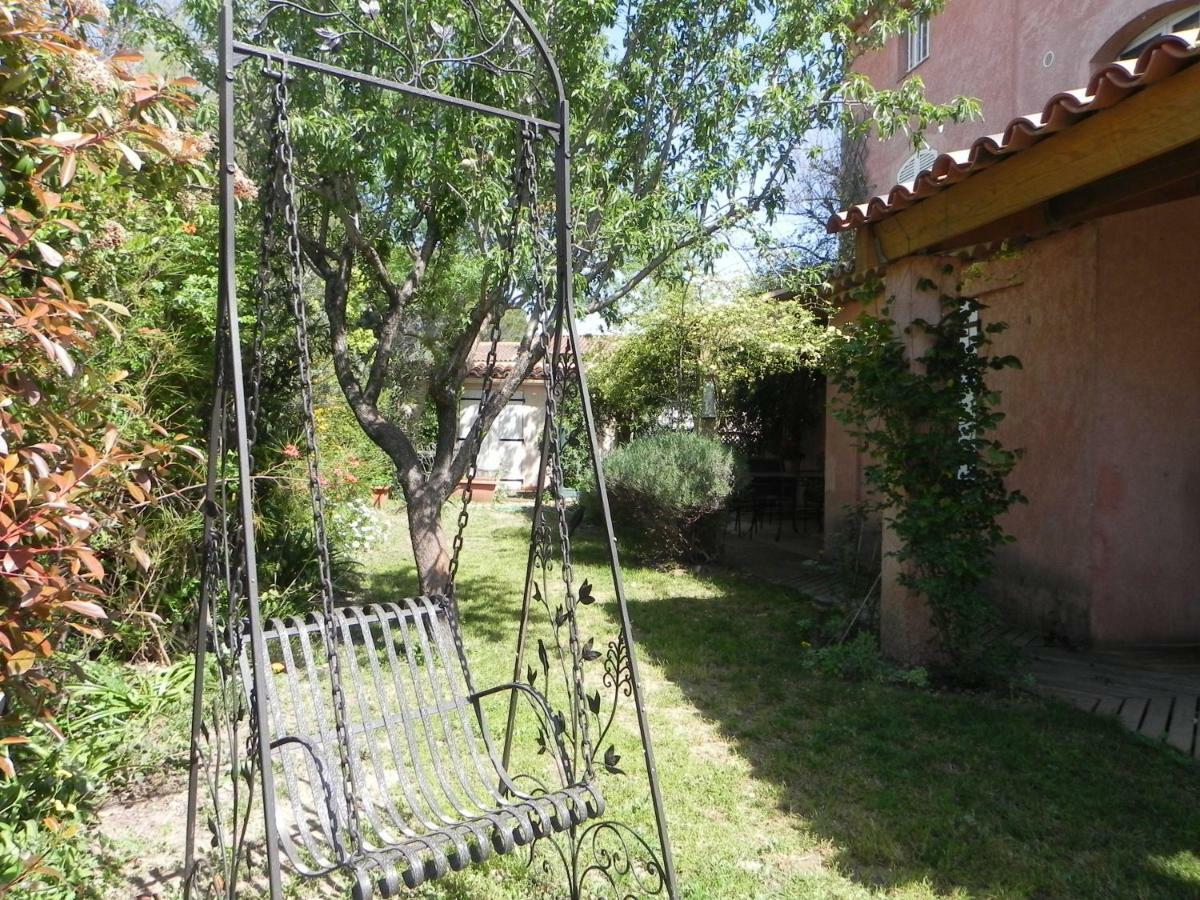 B&B Le Clos Des Vignes Saint Raphael Exterior foto